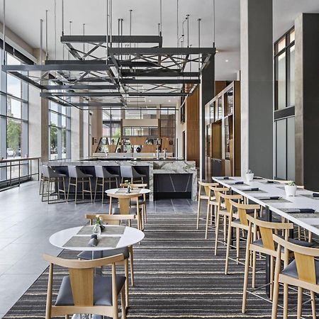 Ac Hotel By Marriott Louisville Downtown Экстерьер фото