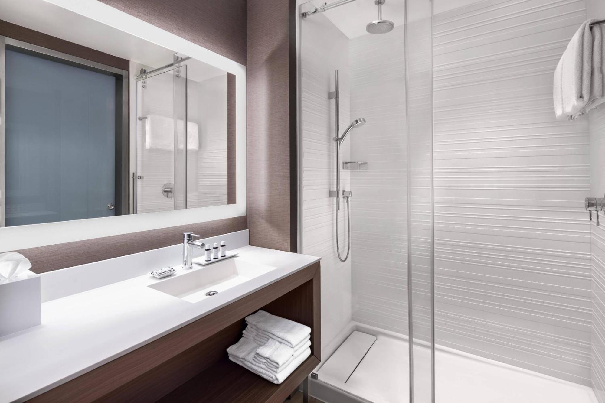 Ac Hotel By Marriott Louisville Downtown Экстерьер фото