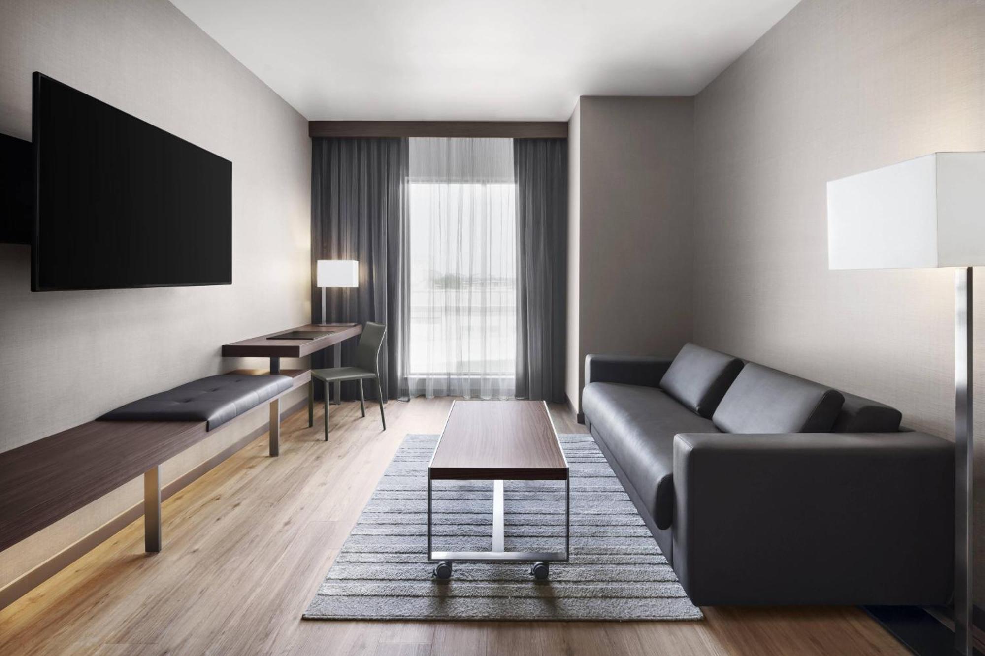 Ac Hotel By Marriott Louisville Downtown Экстерьер фото