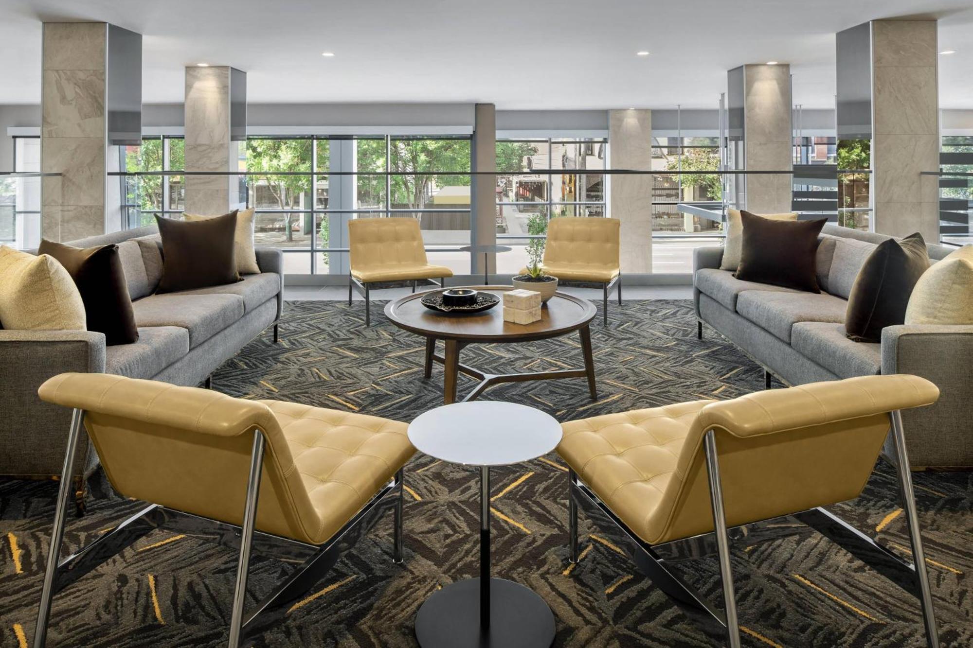Ac Hotel By Marriott Louisville Downtown Экстерьер фото